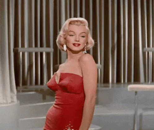 Marilyn Monroe Turnaround GIF
