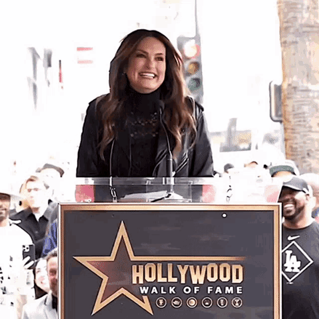 Mariska Hargitay Yazbitmesiin Gif GIF