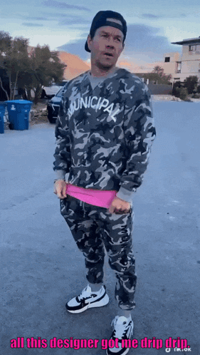 Mark Wahlberg Markwahlberg Gif GIF