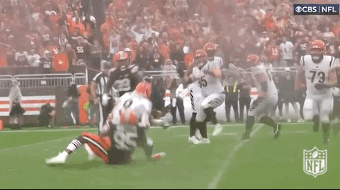 Mason Rudolph Myles Garrett Turn Head Yes GIF