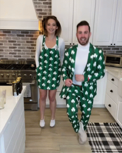 Matching Dress Loryn And Shawn GIF
