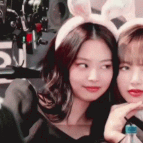 Matching Headband Jennie And Lalisa GIF