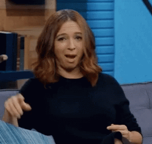 Maya Rudolph Blowing Kiss GIF