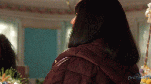 Maya Rudolph Dramatic Turn Around GIF