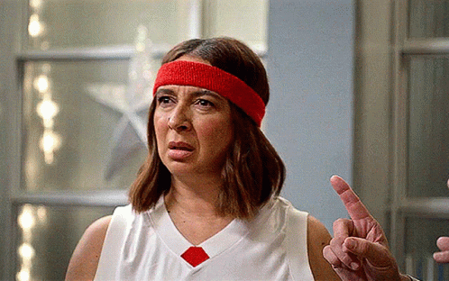 Maya Rudolph Gang Outfit GIF