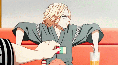 Mikey Manjiro Surprise To See The Flag GIF