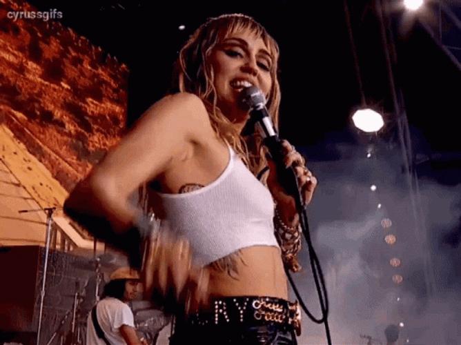 Miley Cyrus Sexy Hot Singing GIF