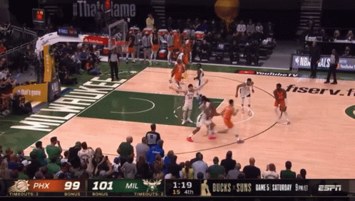 Milwaukee Bucks vs Phoenix Suns Basketball Game