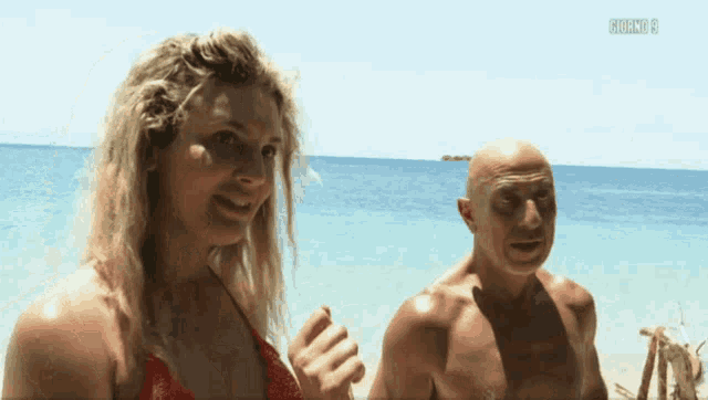 Miryea Stabile Roberto Ciufoli Gif GIF