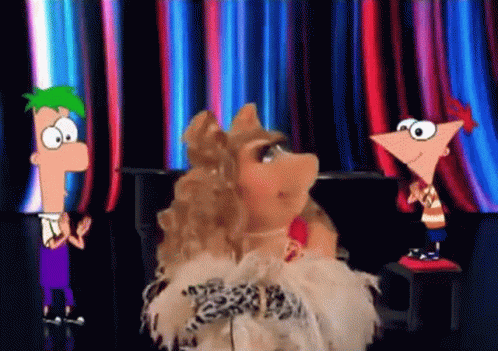 Miss Piggy Taking A Bow GIF
