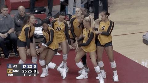 Mizzou Cheerleaders Dancing GIF