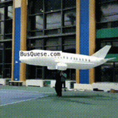 Model Airplane With Busquese.com