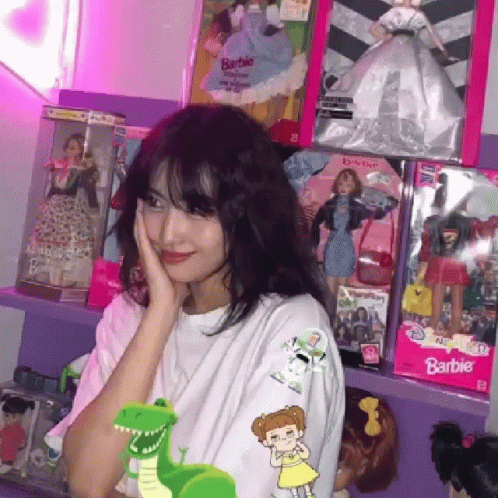 Momo Twice Cute Pose GIF