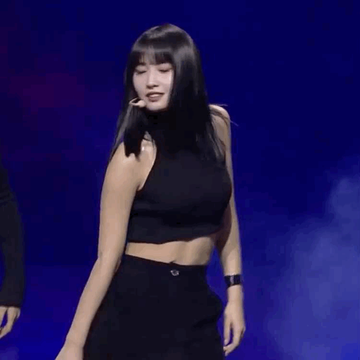 Momo Twice Solo Dance Stage GIF
