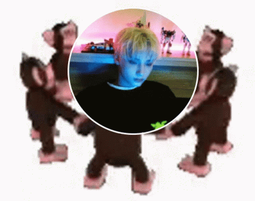 Monkey Circle Blonde Hueningkai Freeze GIF