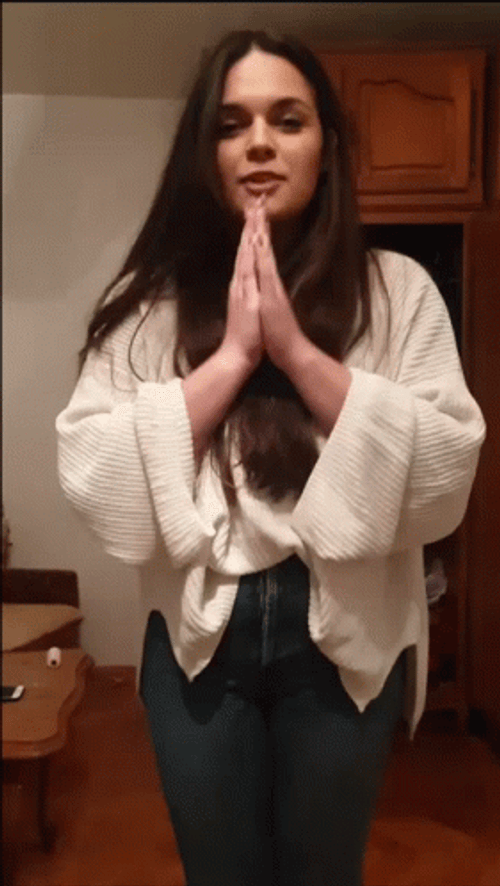 Muah Internet Personality Blowing Kisses GIF