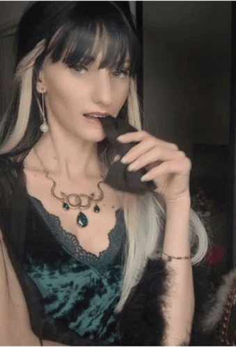 Narcissa Malfoy Seducing GIF