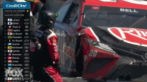NASCAR Race Screenshot With Number 20