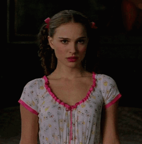 Natalie Portman Evey Hammond GIF