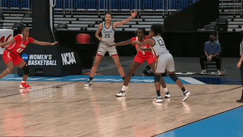 Ncaa Paige Bueckers Uconn Playing GIF