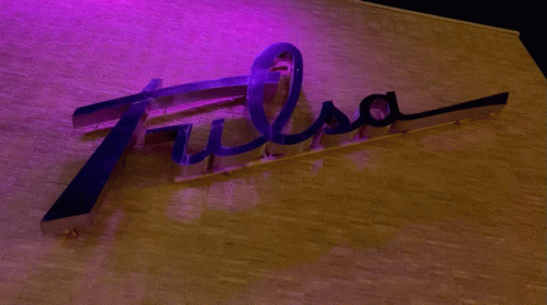 Neon Sign Saying Tulsa