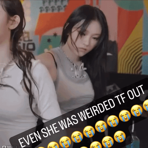 Newjeans Fixing Clothes GIF