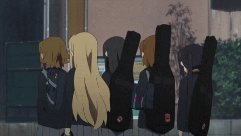 Nime Walking Yui Mio Azusa Tsumugi Ritsu K-on GIF