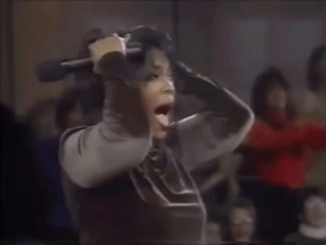 Oprah Winfrey Surprised Screaming Reverse GIF | GIFDB.com