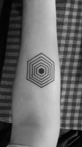 Pentagon Realism Tattoo Optical Illusions GIF