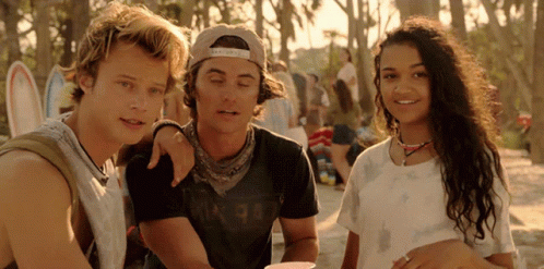 Outer Banks Rudy Pankow Chase Stokes Madison Bailey GIF