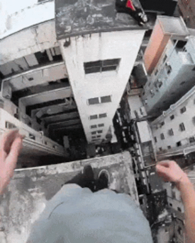 Life And Death Kind Of Parkour GIF
