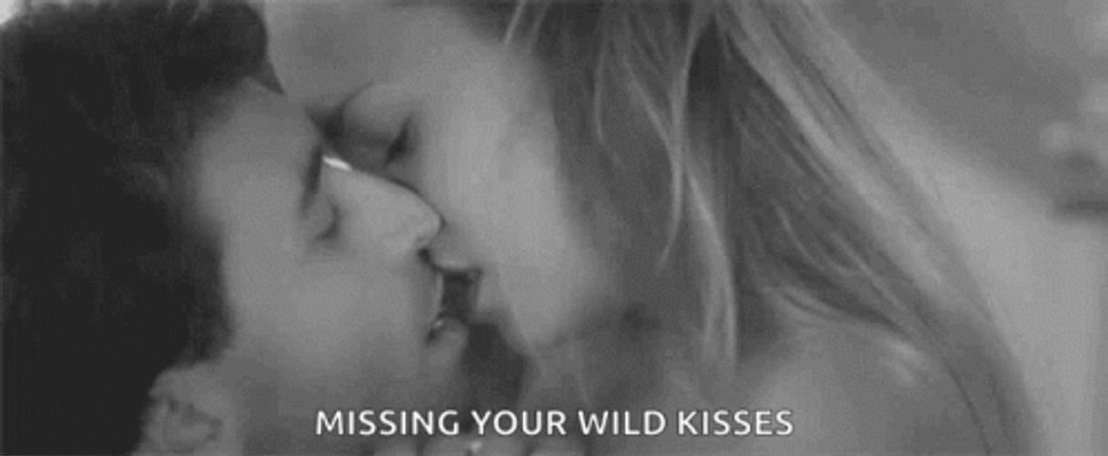 Please post a gif, a photo or a description of your favorite kiss