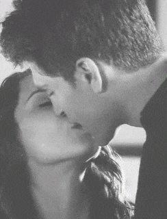 Passionate Kiss Deep Kiss Gif GIF