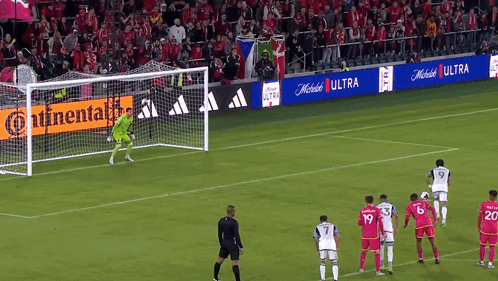 Penalty Kick Luis Amarilla GIF
