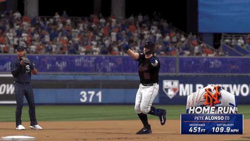 Pete Alonso Running to First Base