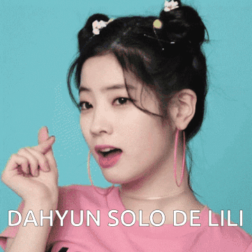 Pink Shirt Girl Dahyun Solo de Lili
