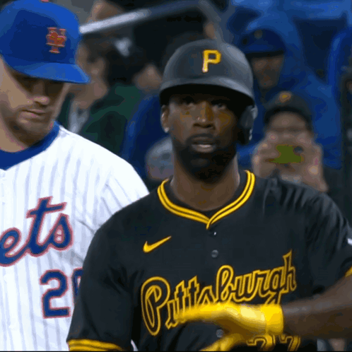 Pittsburgh Pirates Andrew Mccutchen Hand Signall GIF