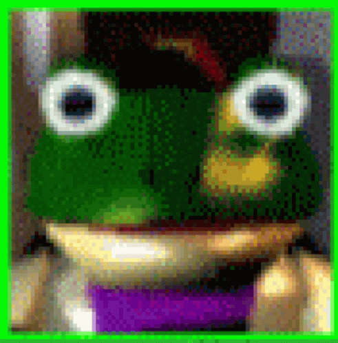 Pixel Frog Face on Green