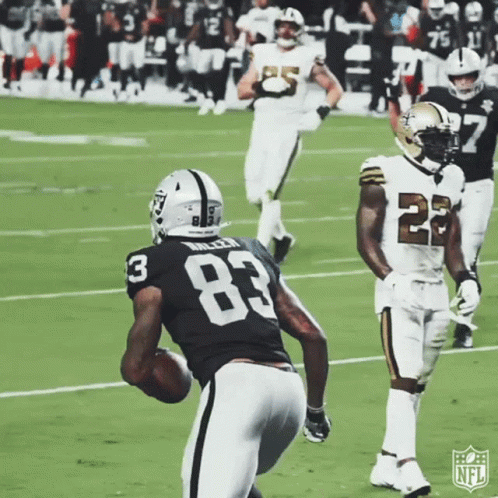 Player With Number 83 Jersey GIF