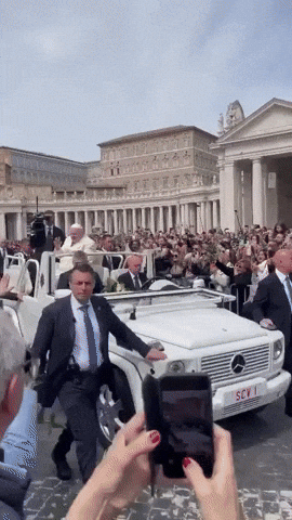 Pope Francis Waving In Pope Mobile GIF