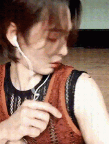 Preppy Smiley Face Kyubin GIF