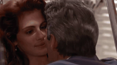 Pretty Woman Julia Roberts Richard Gere Kiss GIF