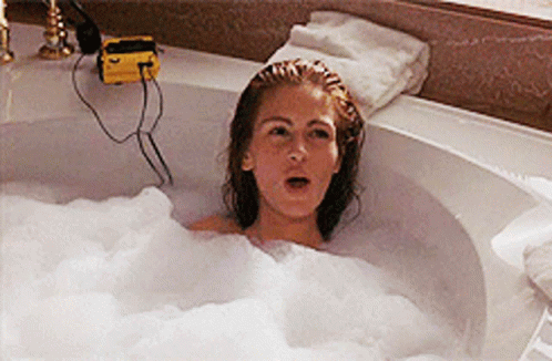 Pretty Woman Laughing Julia Roberts Bath Tub GIF
