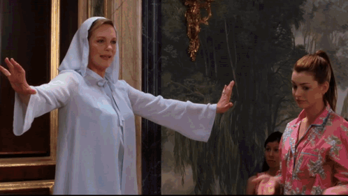 Princess Diaries 2 Queen Clarisse Renaldi Mattress Surfing GIF
