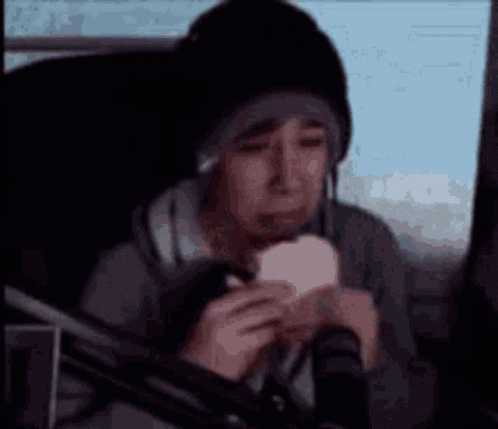 Quackity Stream Sad Eating Bread Cry GIF