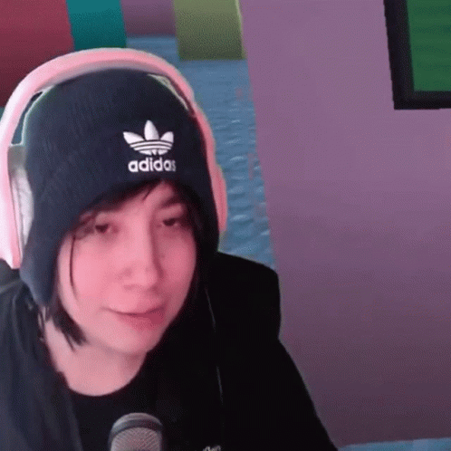 Quackity Streamer Smile Close Eyes GIF