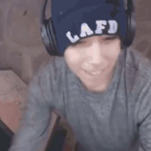 Quackity Vibing Cleaning Whiteboard GIF