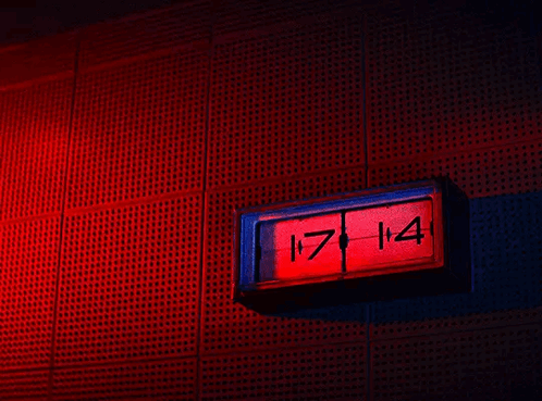Red and Black Clock 17:10