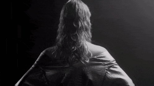 Reputation Taylor Back Glitch GIF