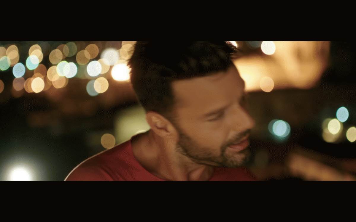 Ricky Martin Sexy La Mordidita GIF
